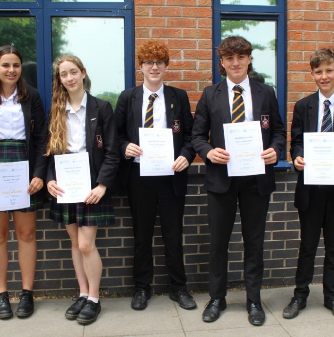 News » Five Year 10 Pupils Awarded Gold In The Junior Physics Challenge